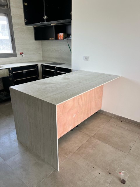 עבודות של ג'וליאן שיש עבודות של ג'וליאן שיש